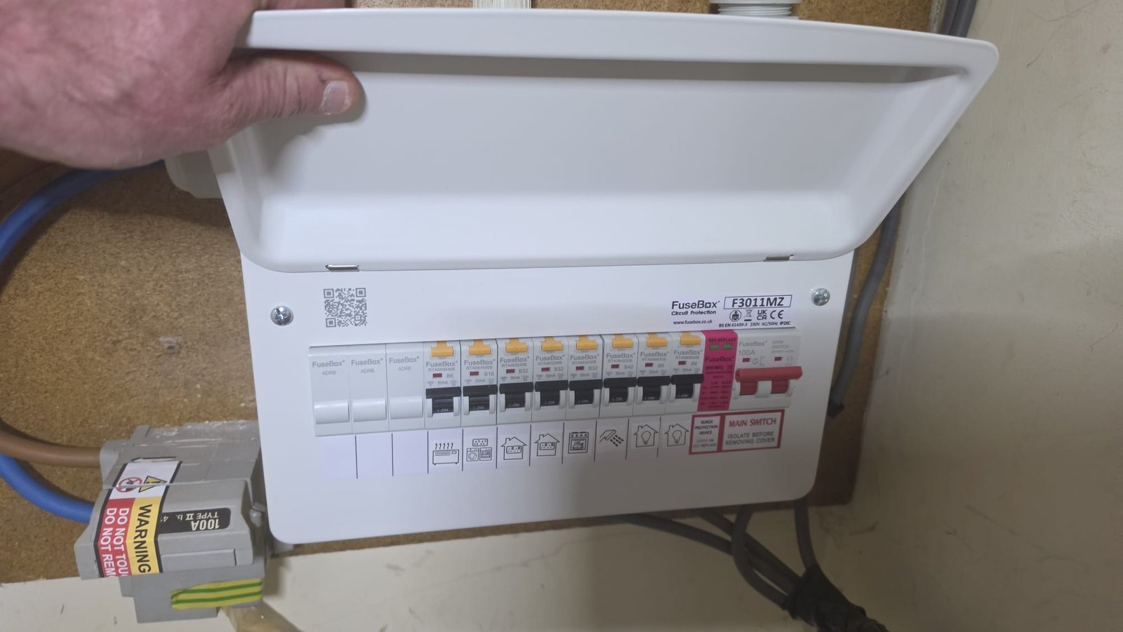Consumer unit installation in Peterhead with a 100A Type II service head and FuseBox F3011MZ RCBO board